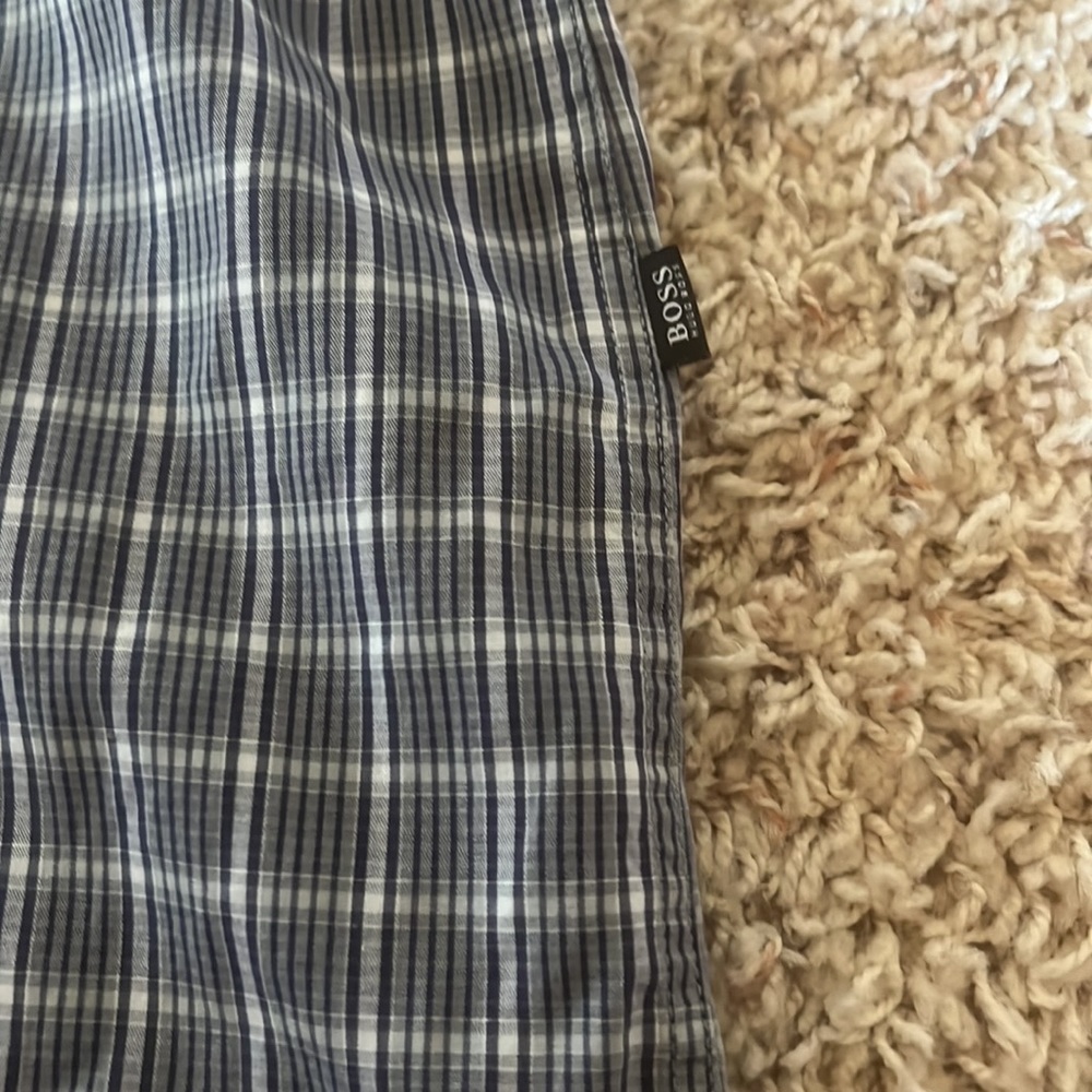 Men’s Boss button down - Picture 4 of 6